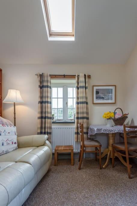 Coastal Cottage 'The Garden Cottage ' Hartland Luaran gambar